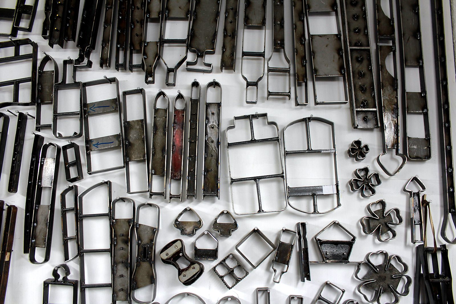 Wall of steel cutting dies